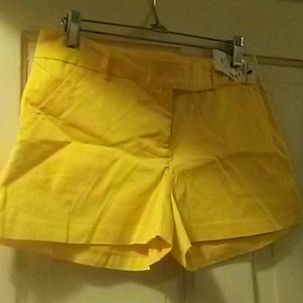 Short booty shorts